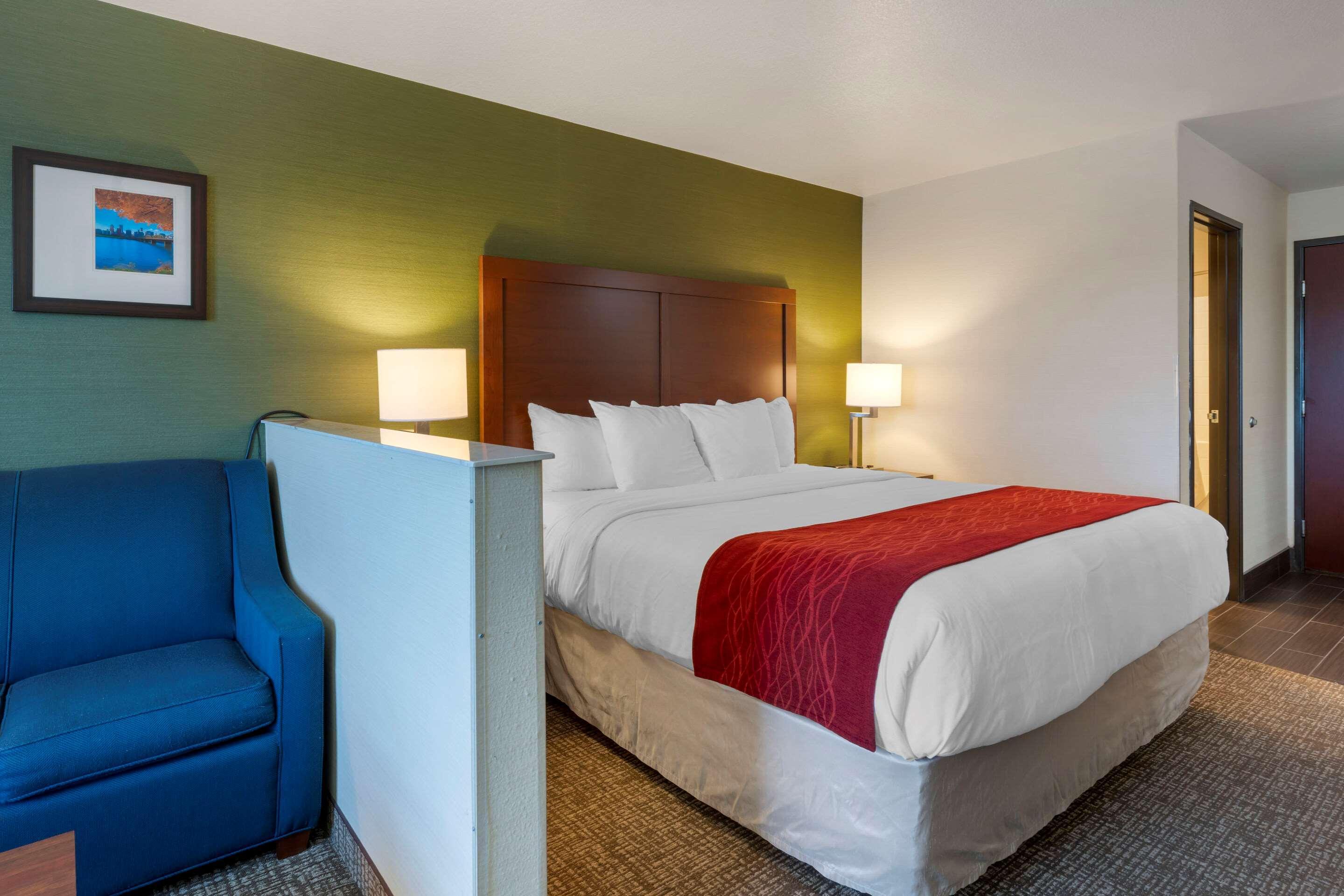 Comfort Inn & Suites Salem - Book Your Stay In Advance And Save On 